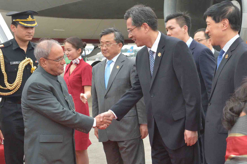 indiaspolicytowardschinaisexpandingareasofcooperation:pranabmukherjee